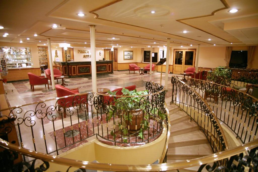 Mövenpick Prince Abbas Lake Nasser Cruise 5*